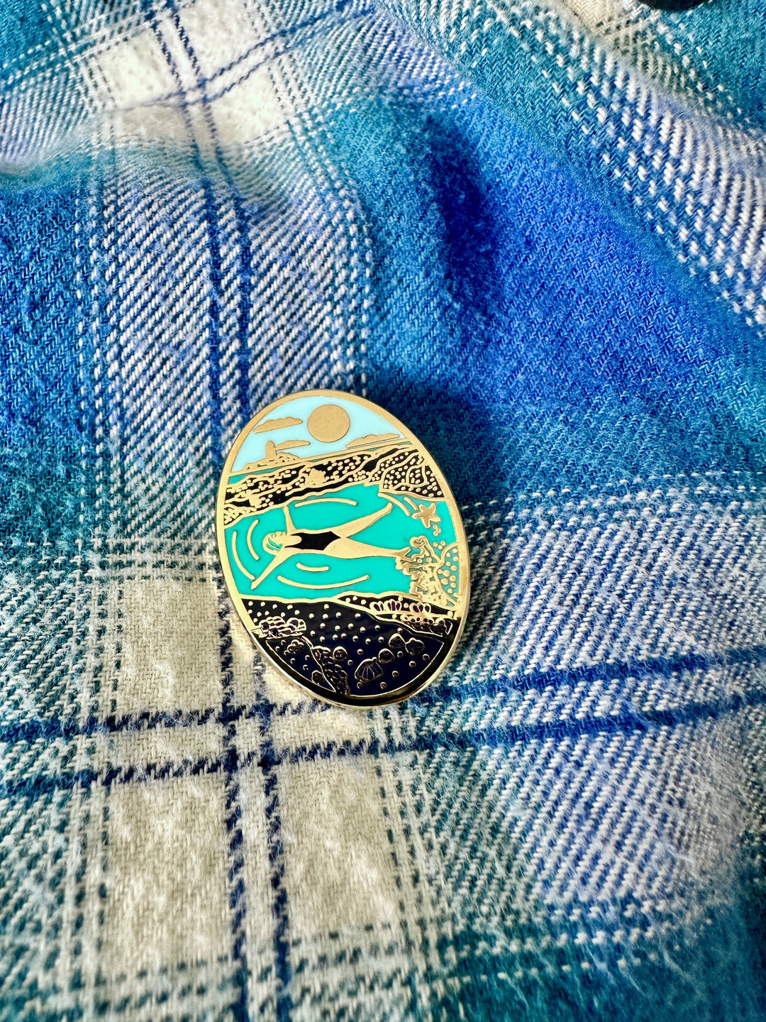 Rock Pool Wild Swimming Enamel Pin