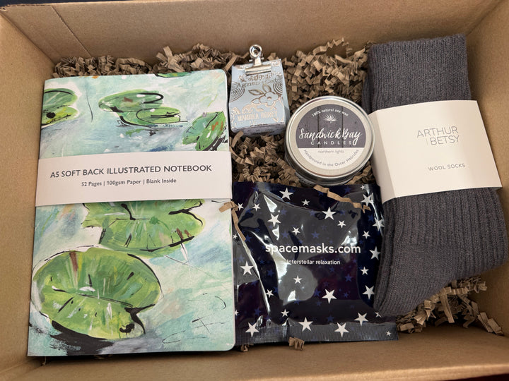 Wintering Well Gift Box
