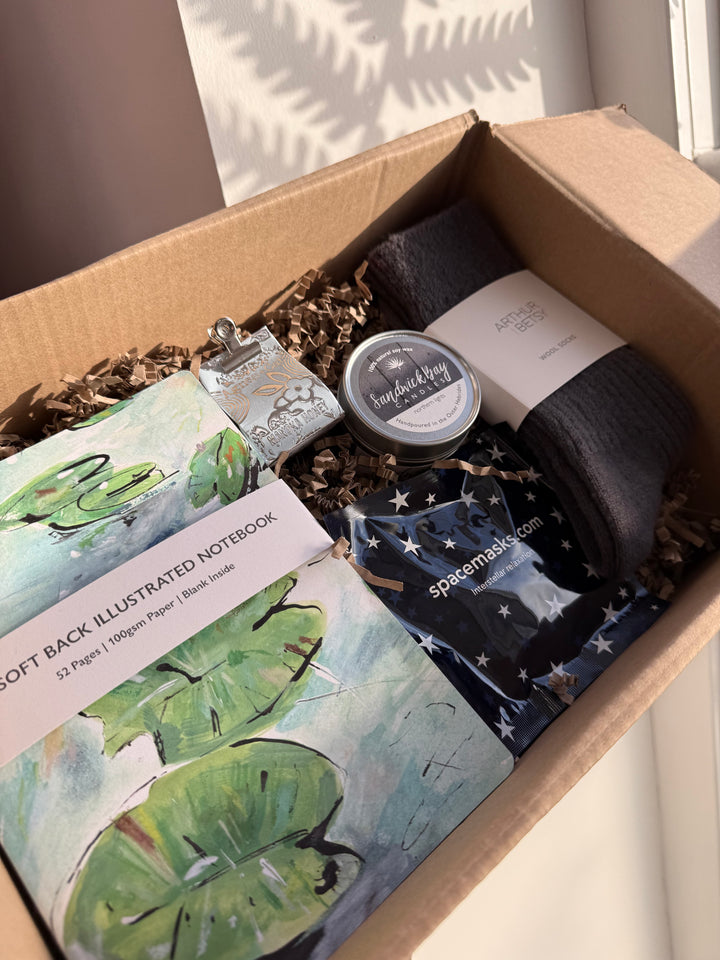 Wintering Well Gift Box